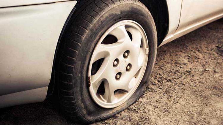 A car's flat tire