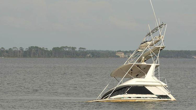 Boat sinking after a boat accident.